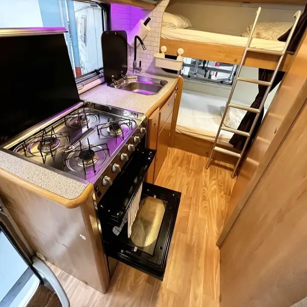 Autocaravana cocina - SuperGarage