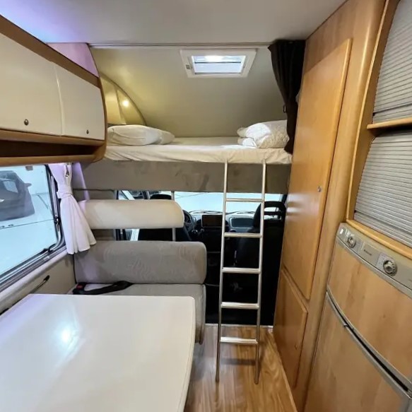 Autocaravana interior - SuperGarage